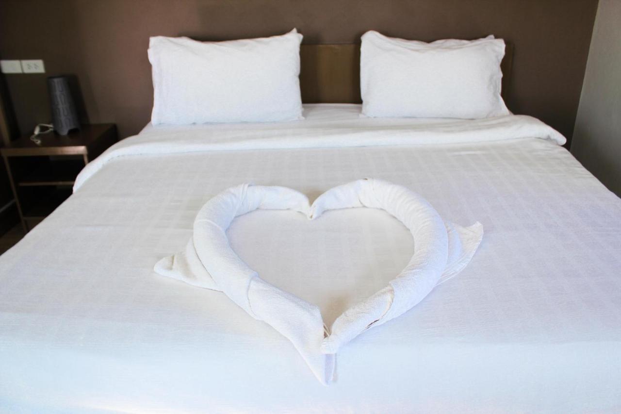 Plus Hotel Loei Ngoại thất bức ảnh